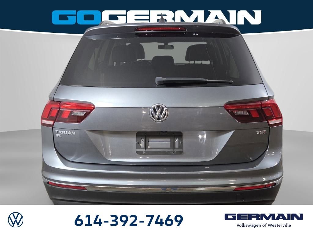 Used 2018 Volkswagen Tiguan SE w/ Panoramic Sunroof Package image 9