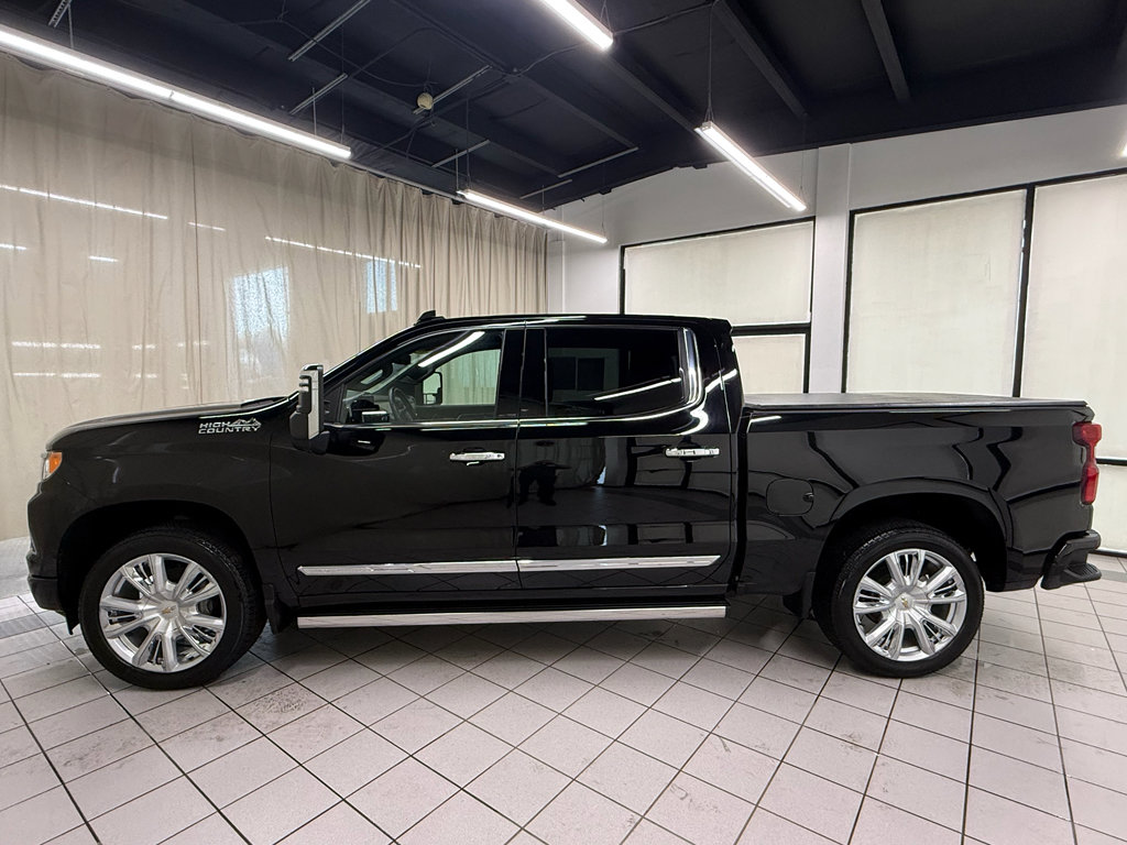 Certified 2025 Chevrolet Silverado 1500 High Country w/ High Country Premium Package AWD/4WD image 9