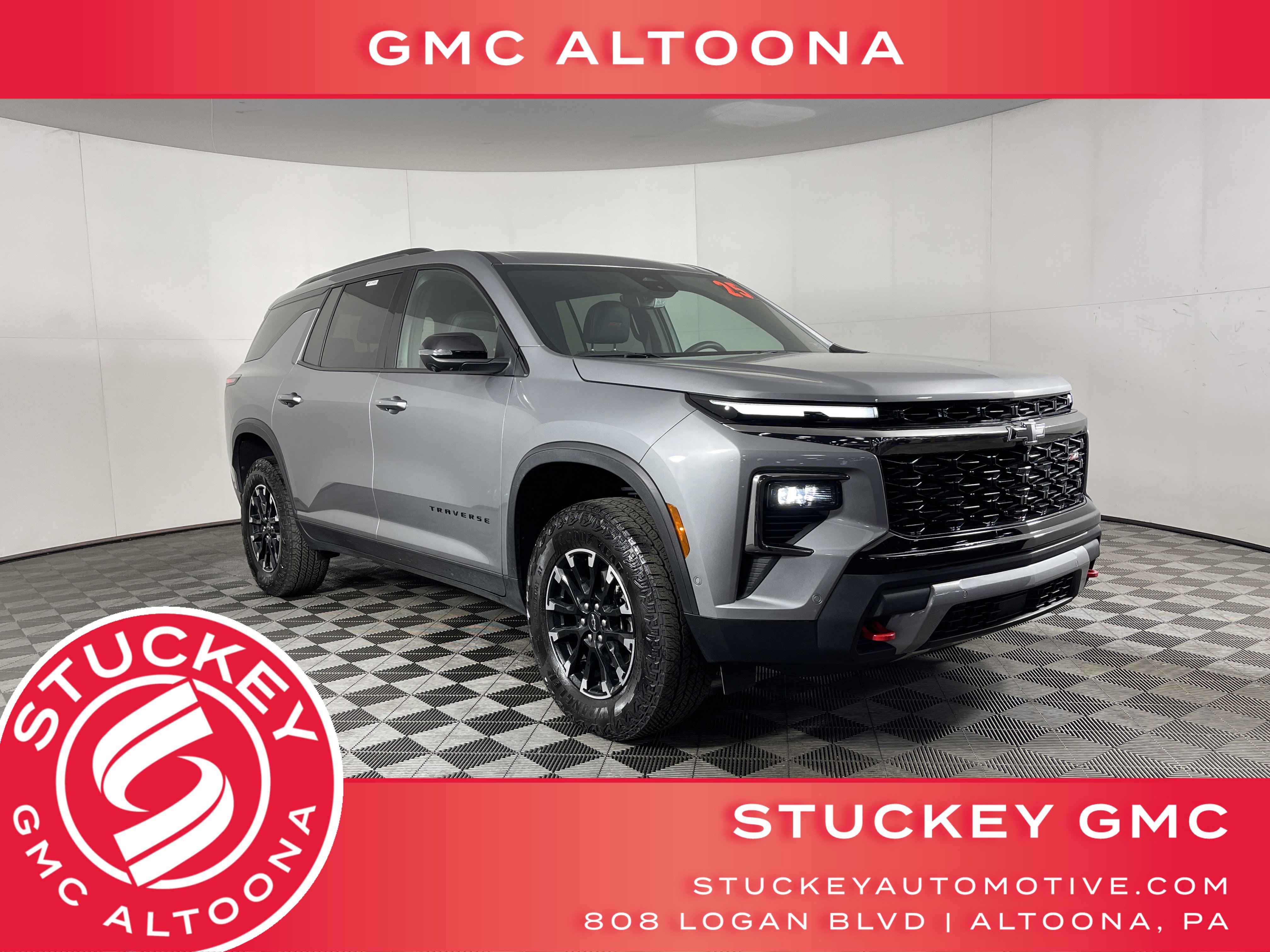 Used 2025 Chevrolet Traverse Z71 w/ Enhanced Driving Package