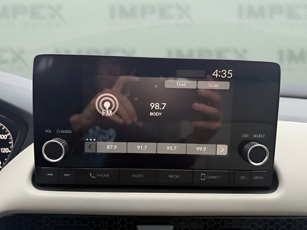 Used 2025 Honda HR-V LX image 22