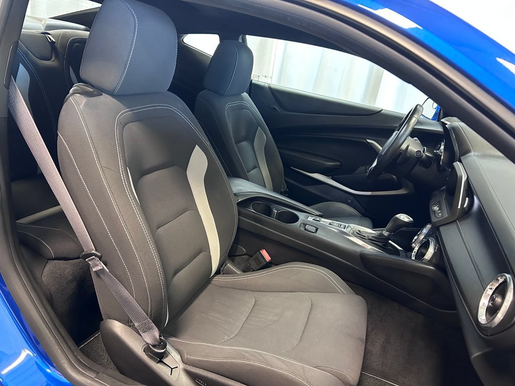 Used 2017 Chevrolet Camaro SS RWD image 19