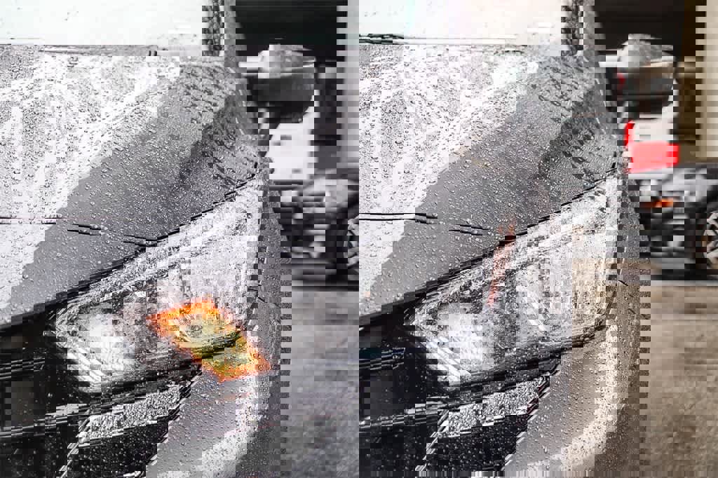 Used 2023 Nissan Versa SV image 7