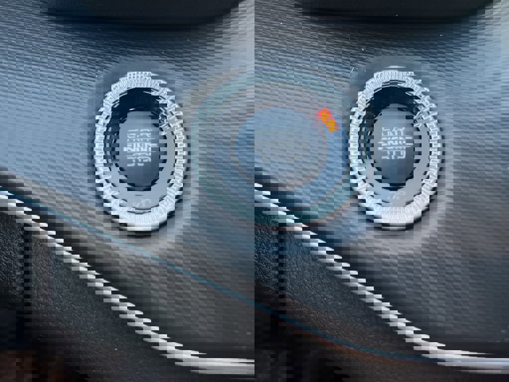 New 2025 Jeep Grand Cherokee Laredo X image 28