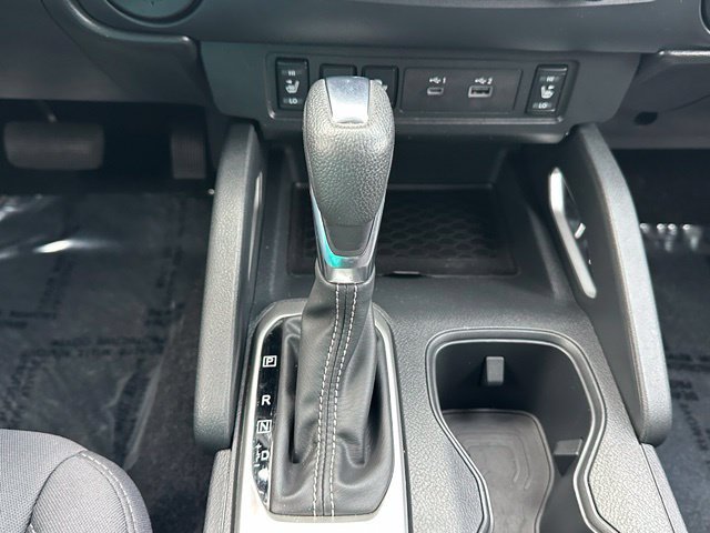 Used 2022 Nissan Frontier SV AWD/4WD image 28