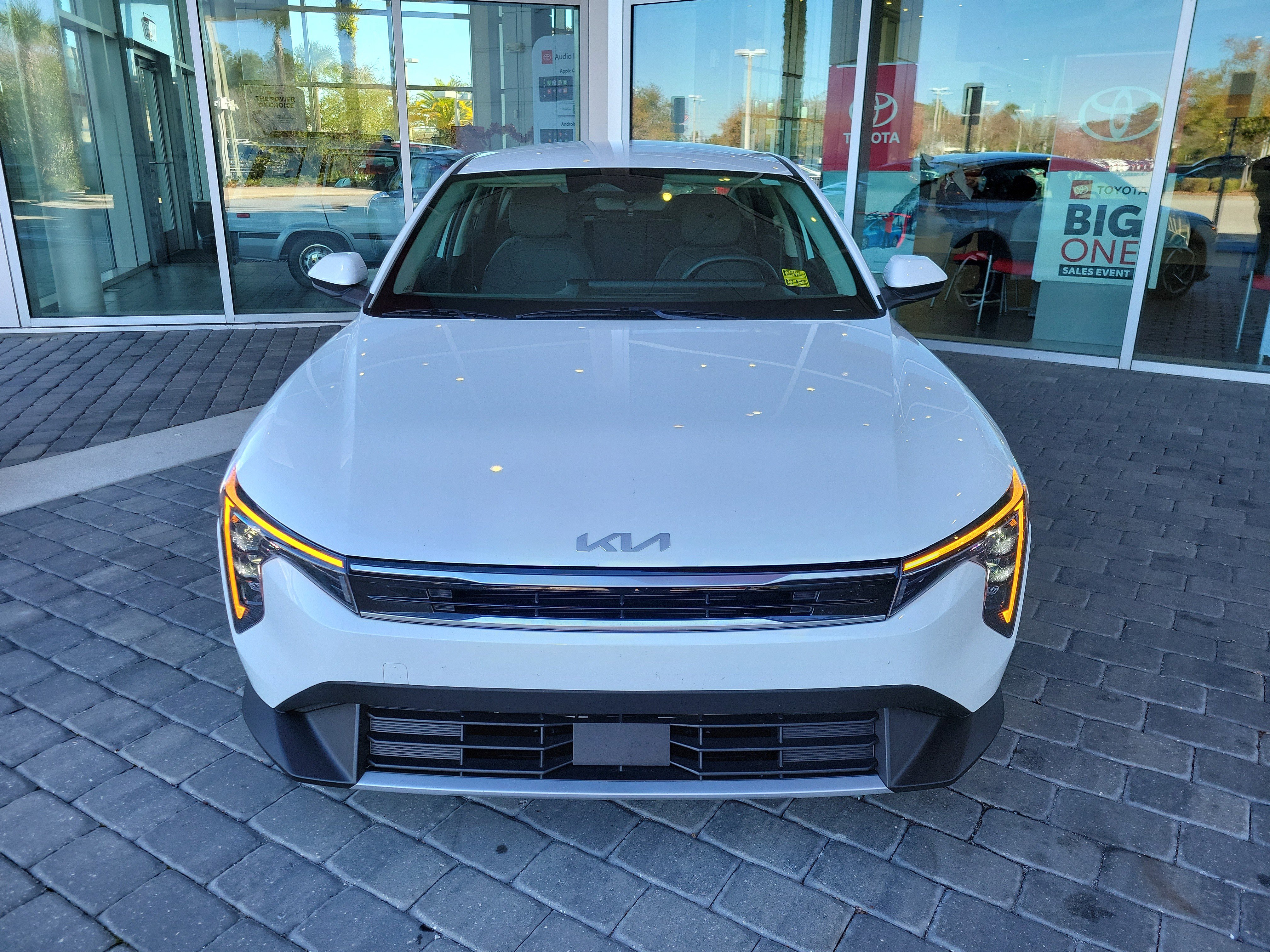 Used 2025 Kia K4 EX image 9