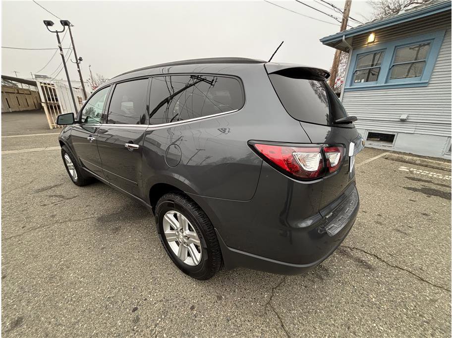 Used 2013 Chevrolet Traverse LT image 4