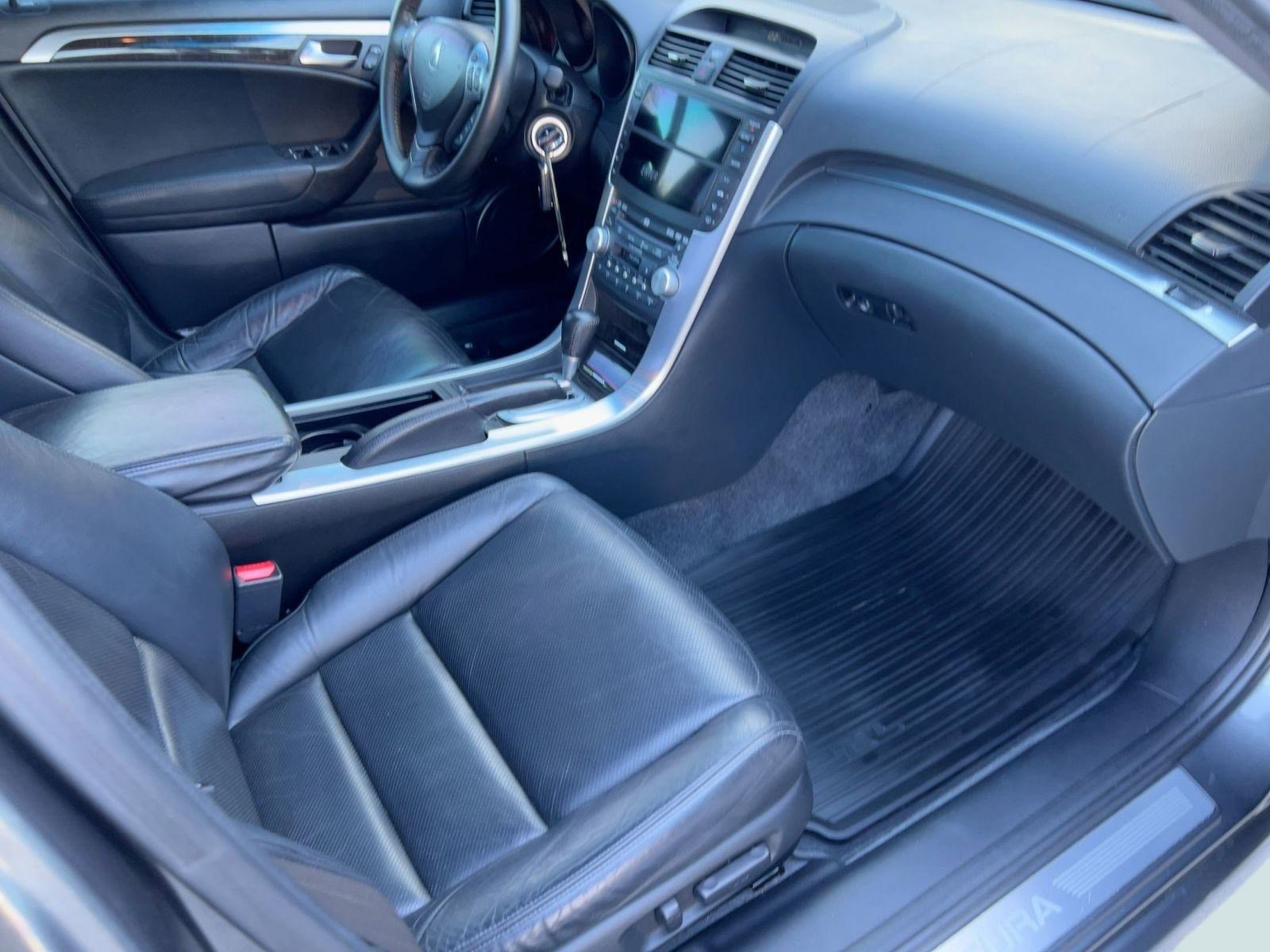 Used 2008 Acura TL 4dr Sdn Auto image 31