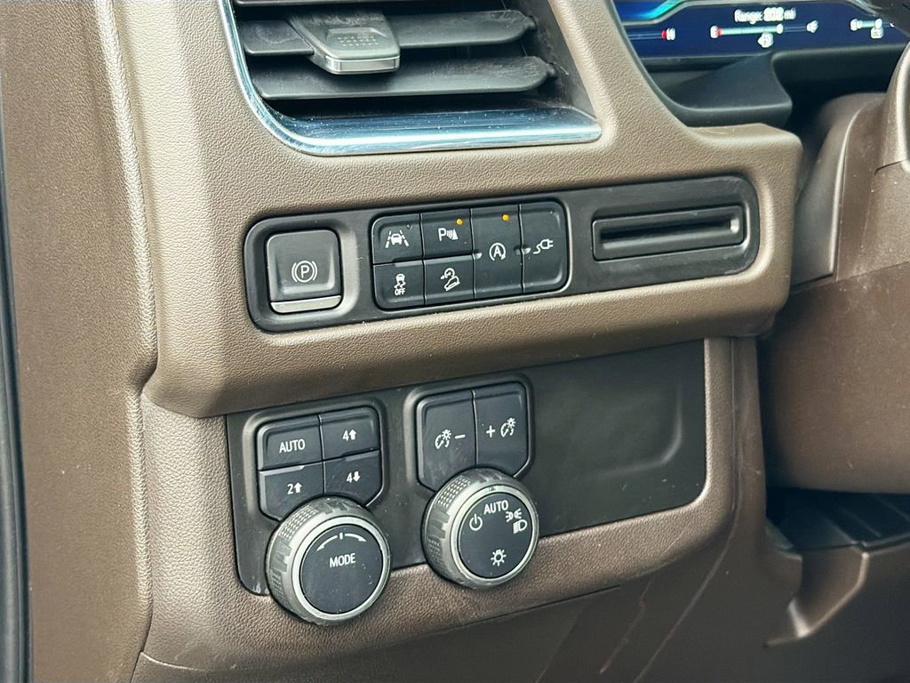 Used 2022 Chevrolet Tahoe Z71 image 10