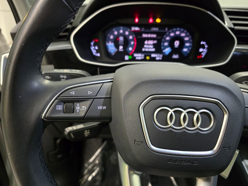 Used 2023 Audi Q3 2.0T Premium image 18