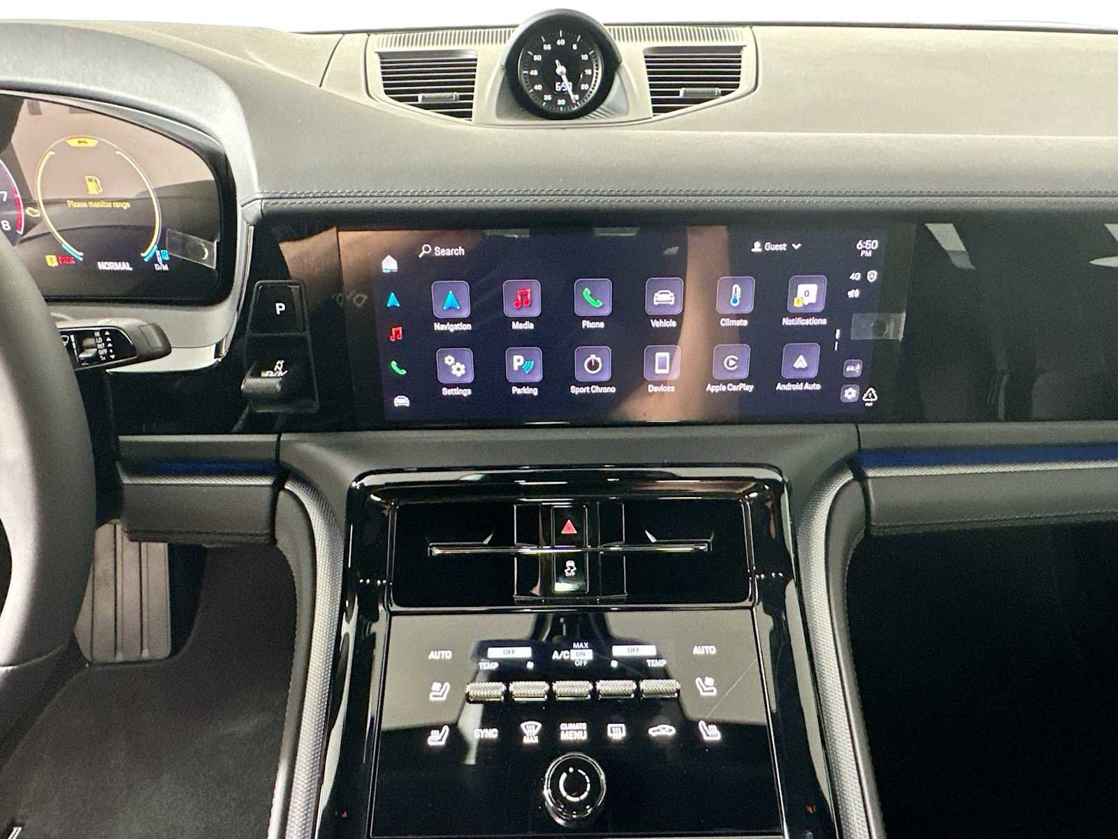 New 2025 Porsche Panamera 4 image 17