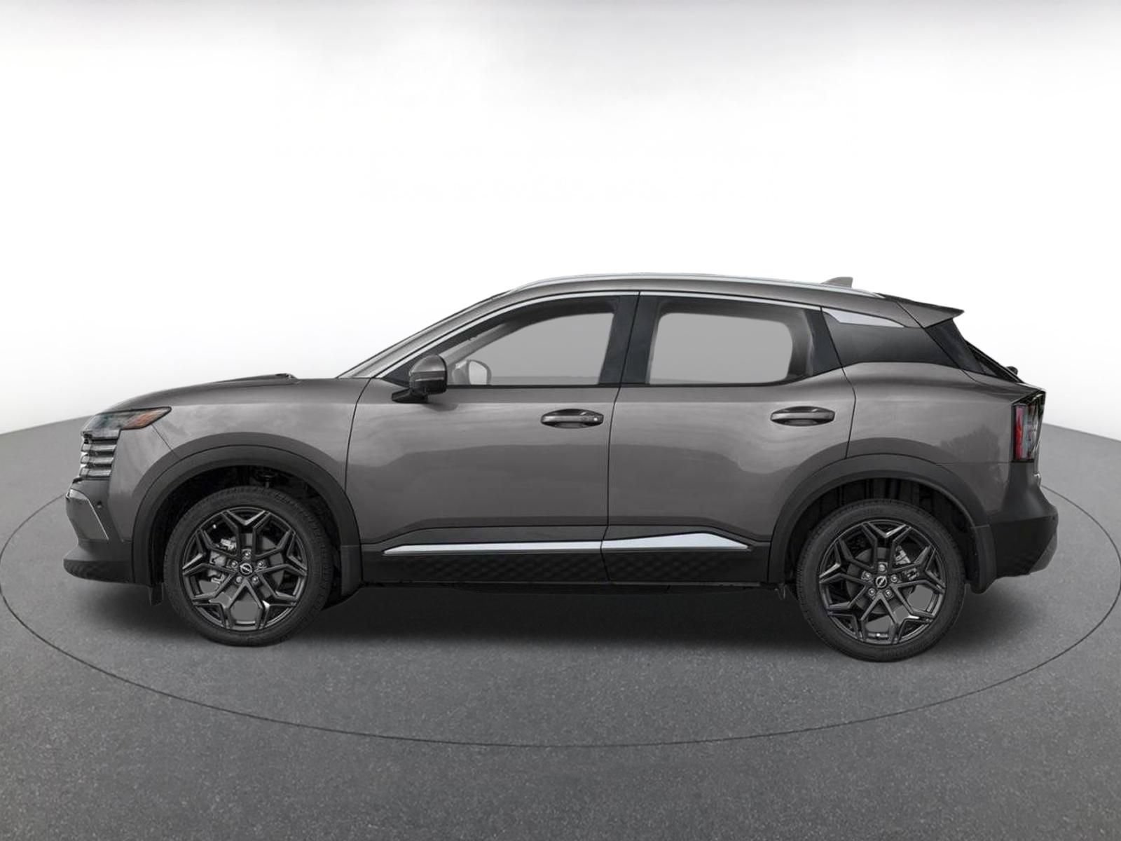 Used 2026 Nissan Kicks SR FWD image 6