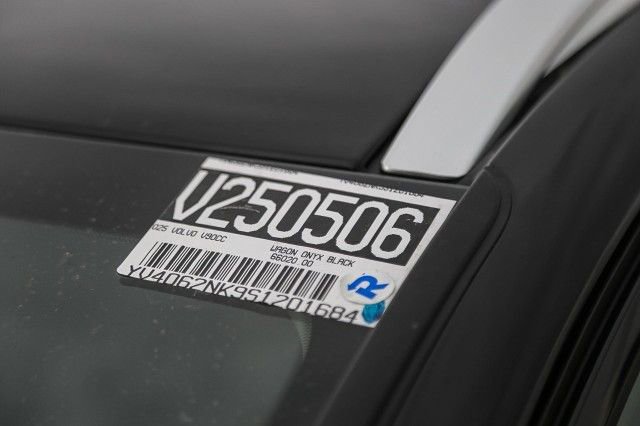 New 2025 Volvo V90 B6 Cross Country Plus w/ Protection Package Premier image 28