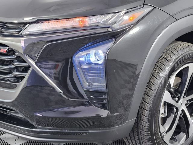 Used 2024 Chevrolet Trax RS w/ Driver Confidence Package FWD image 8