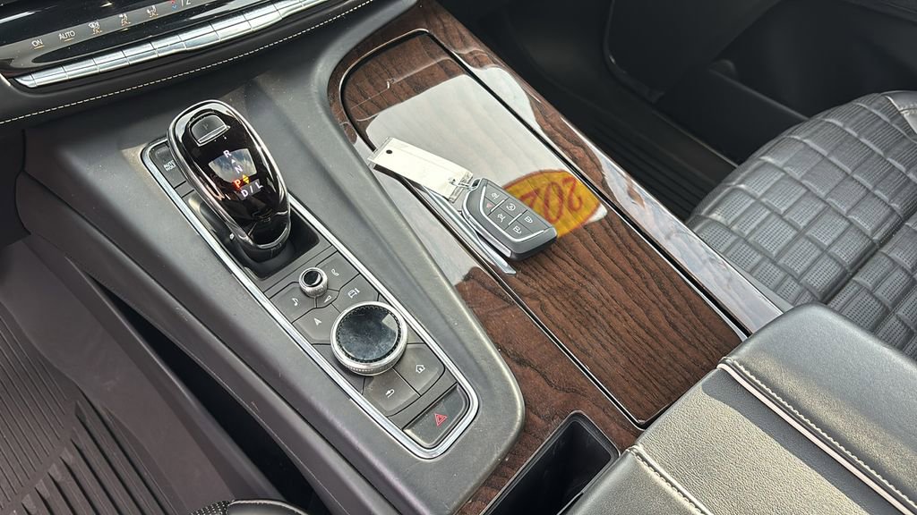 Used 2022 Cadillac Escalade ESV Sport Platinum w/ Heavy-Duty Trailer Package image 22