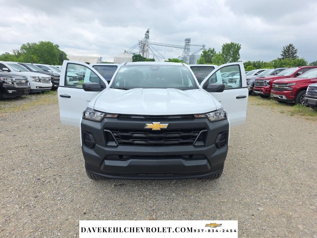 Used 2024 Chevrolet Colorado W/T w/ WT Convenience Package RWD image 32