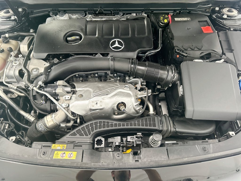 Used 2022 Mercedes-Benz A 220 4MATIC image 27