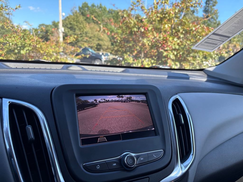 Used 2024 Chevrolet Equinox LT image 18