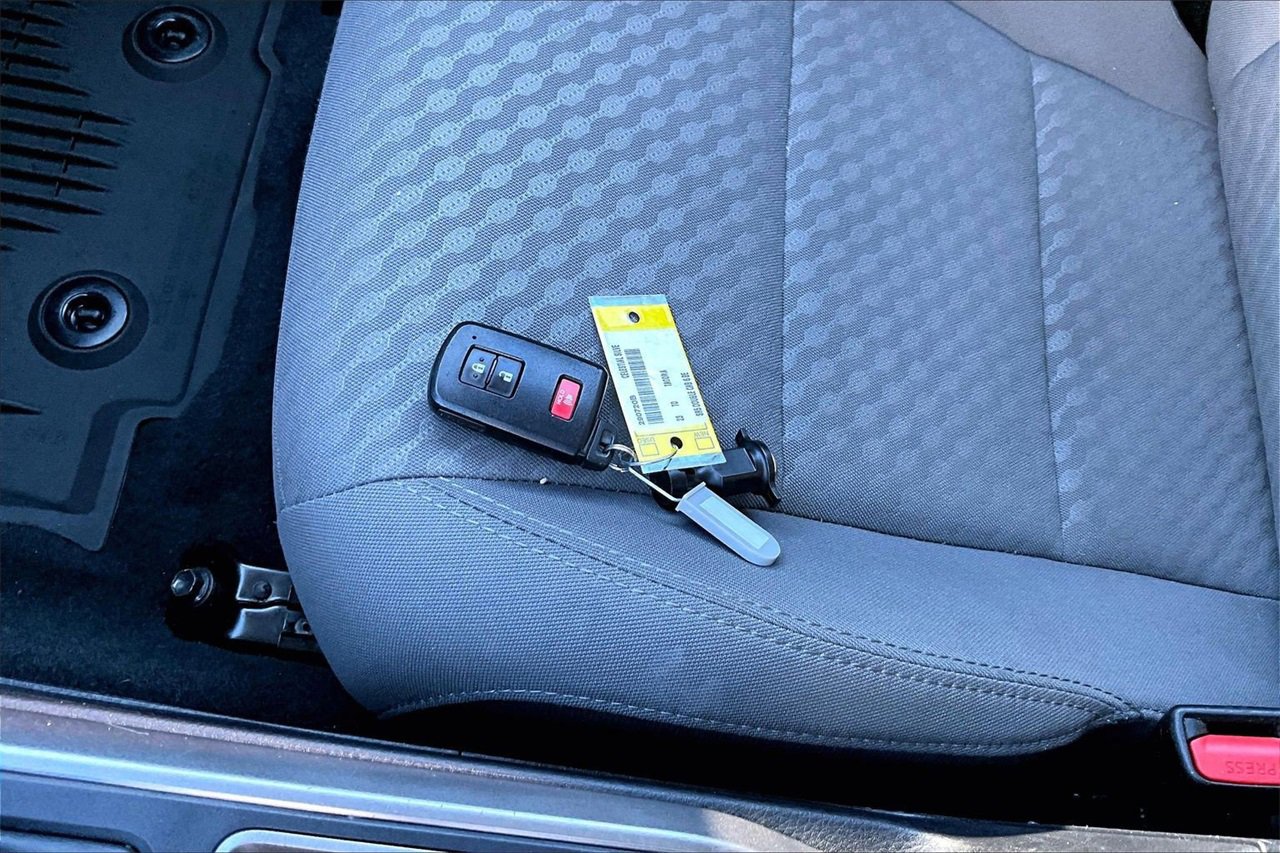 Used 2023 Toyota Tacoma SR5 image 30