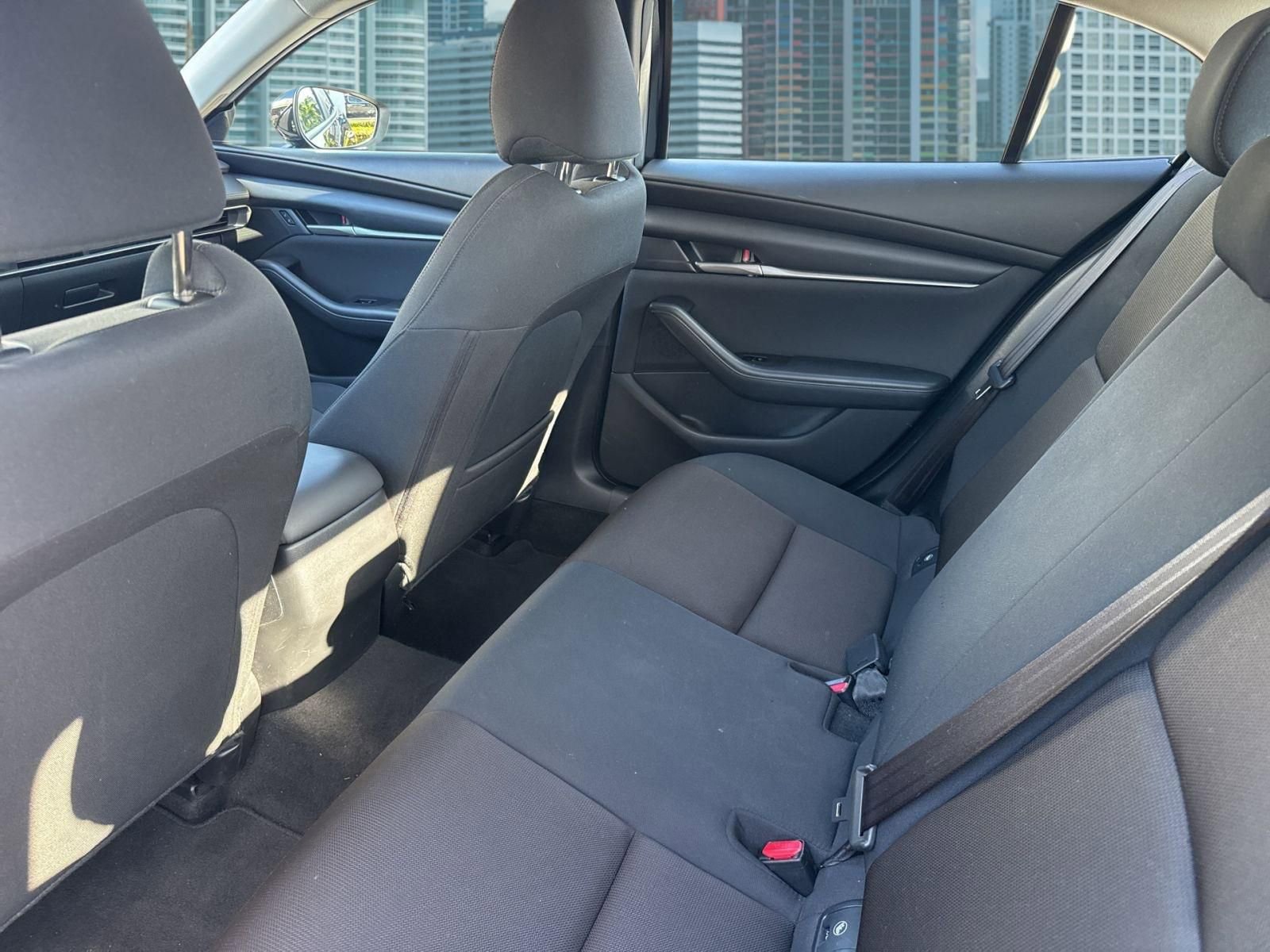 Used 2021 MAZDA MAZDA3 Sedan FWD image 10