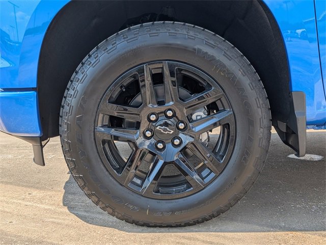 New 2026 Chevrolet Silverado 1500 Custom w/ Turbomax Blackout Package image 9