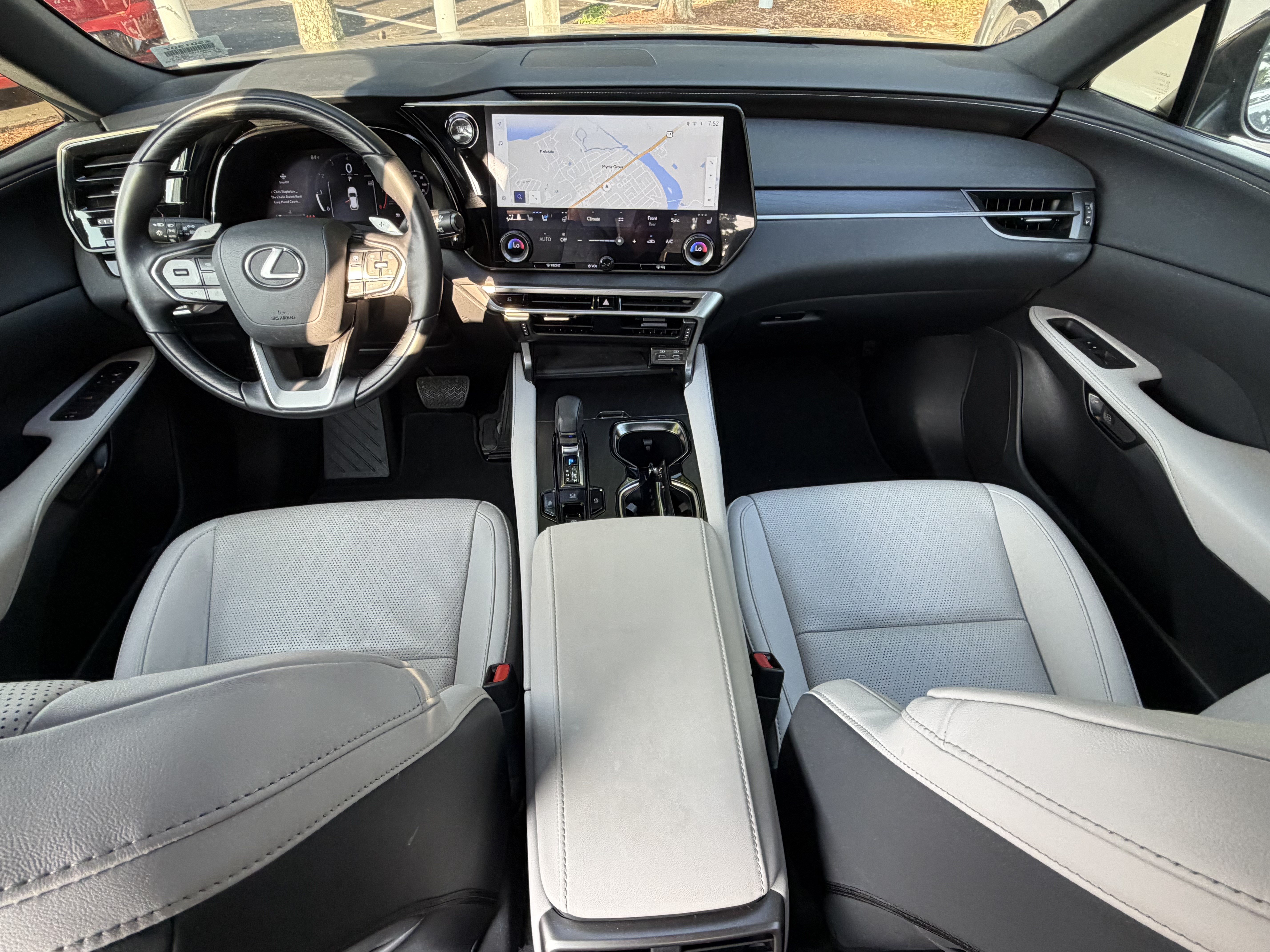 Used 2025 Lexus RX 350 Premium Plus w/ Accessory Package (Z1) FWD image 34