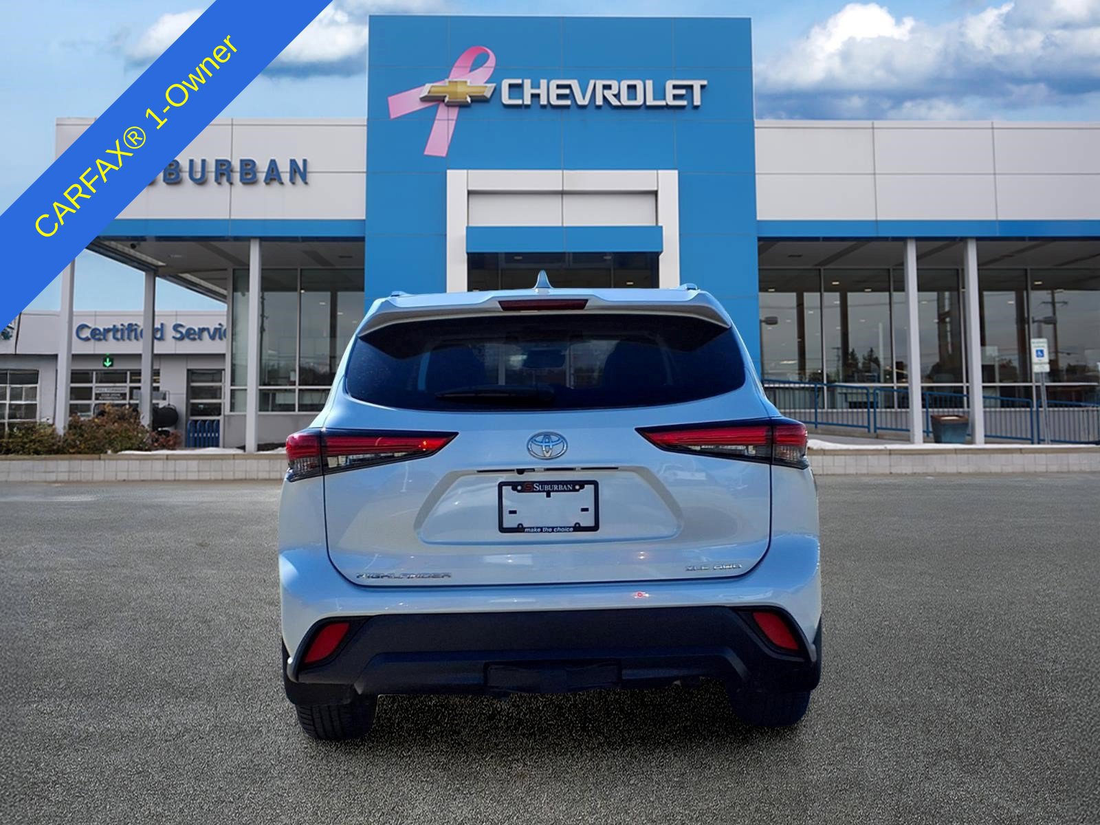 Used 2020 Toyota Highlander XLE AWD/4WD image 7