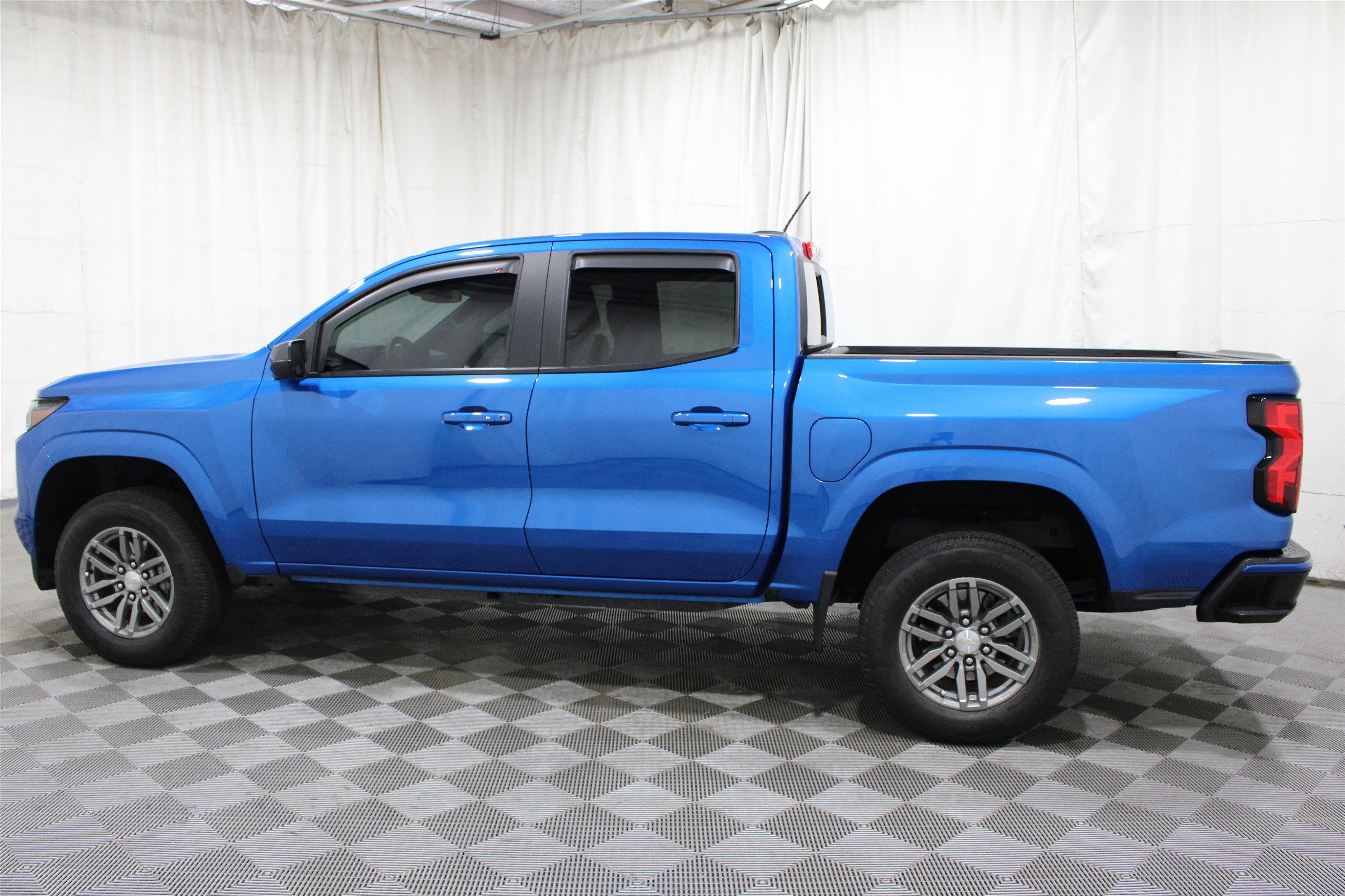 Used 2023 Chevrolet Colorado LT w/ LT Convenience Package II RWD image 31