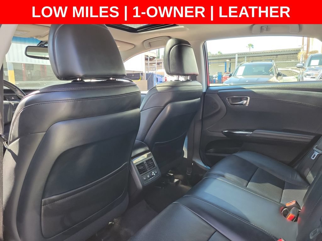 Used 2015 Toyota Avalon Limited FWD image 18