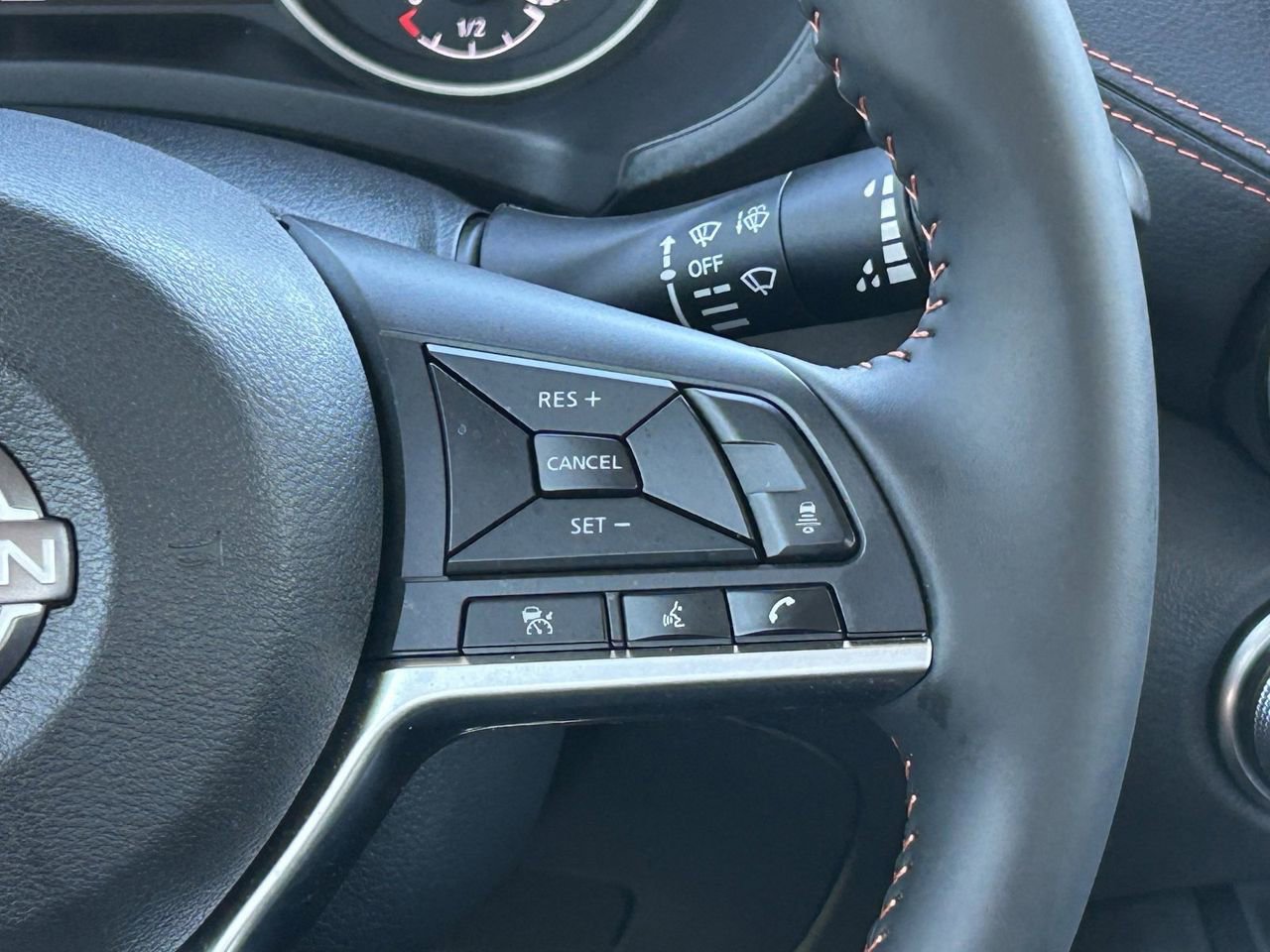 Certified 2025 Nissan Sentra SR image 26