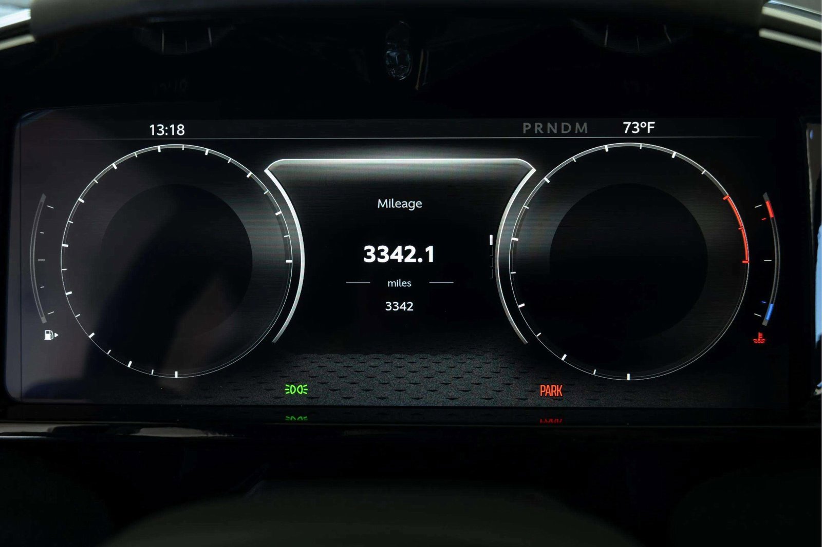 Used 2025 Aston Martin V8 Vantage Coupe image 8