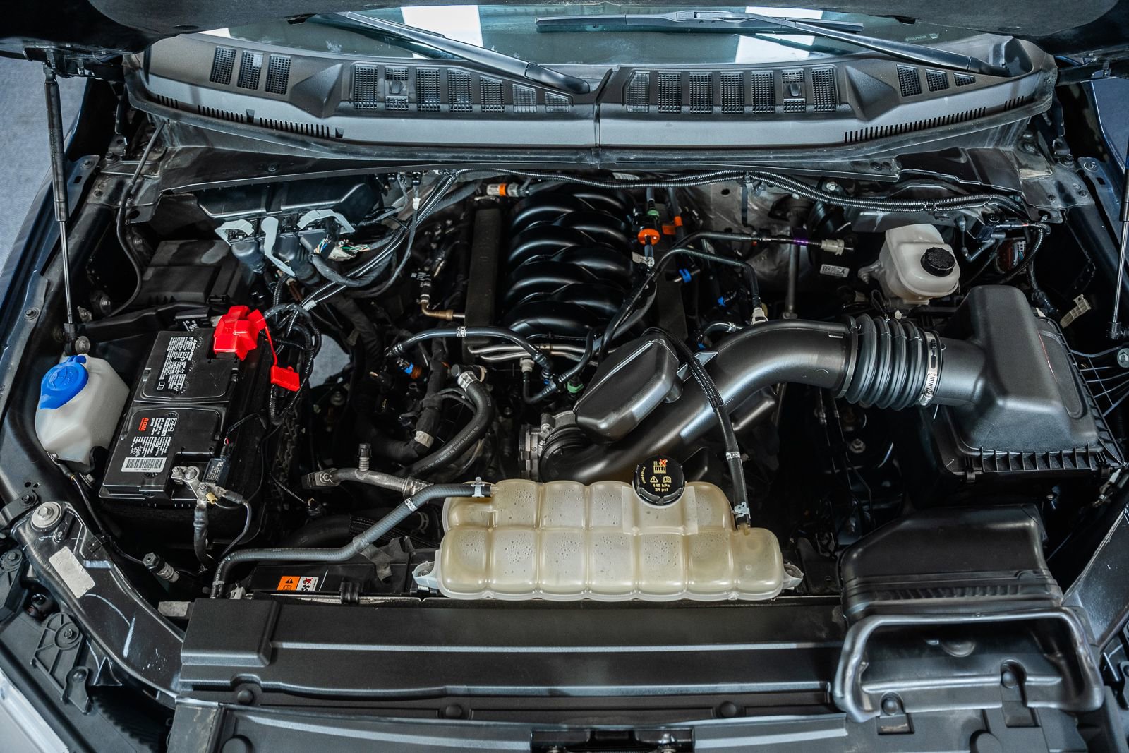 Used 2020 Ford F150 Lariat image 28