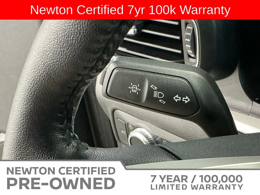 Used 2021 Ford Explorer XLT w/ Equipment Group 202A AWD/4WD image 41