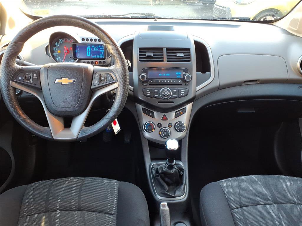 Used 2014 Chevrolet Sonic LT image 7
