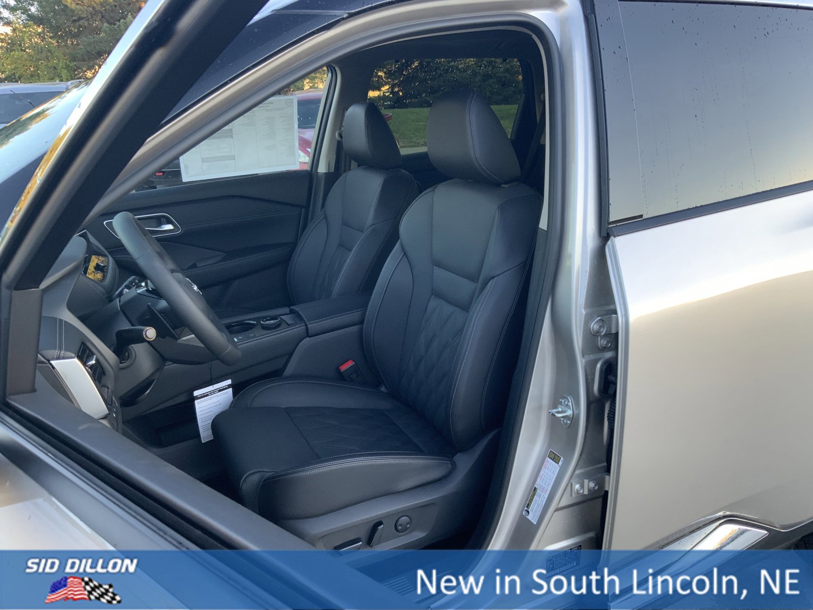 New 2026 Nissan Rogue Platinum w/ Platinum Premium Package image 9