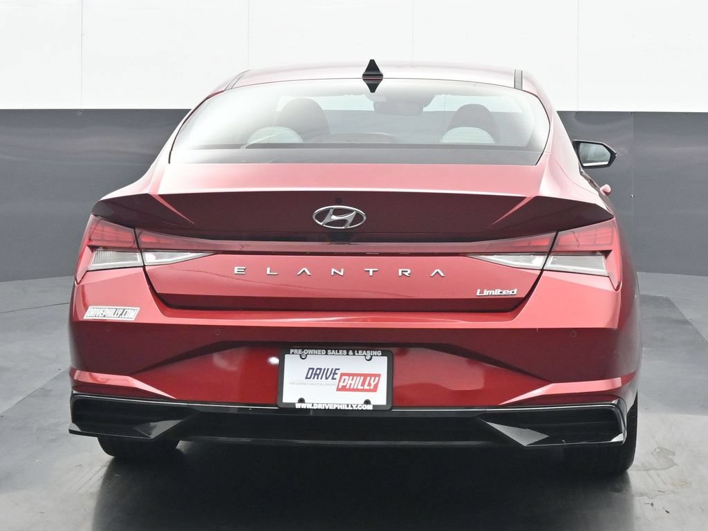 Used 2023 Hyundai Elantra Limited FWD image 5