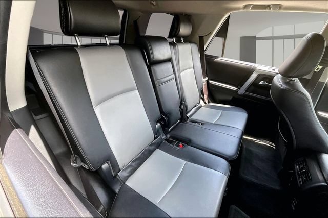 Used 2016 Toyota 4Runner 4WD image 23