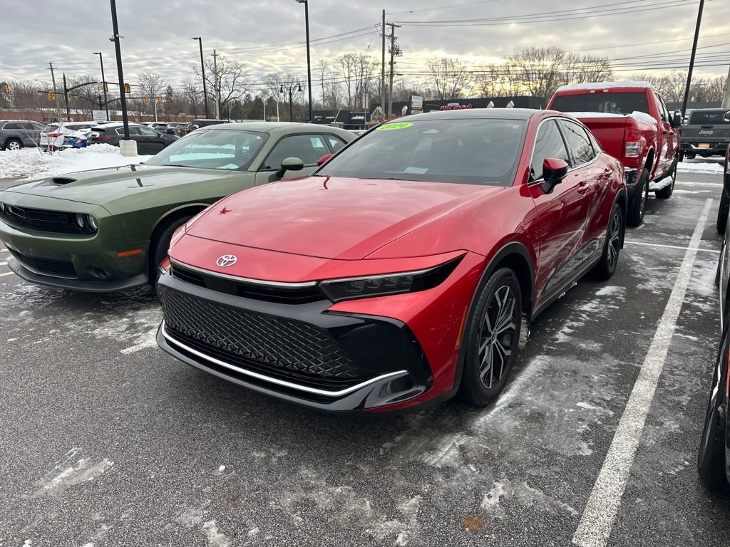 Used 2024 Toyota Crown image 4