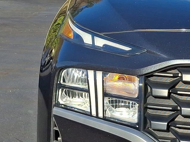 Used 2023 Hyundai Santa Fe SEL image 11