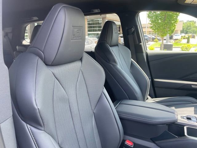 New 2026 Lexus TX 500h AWD image 18