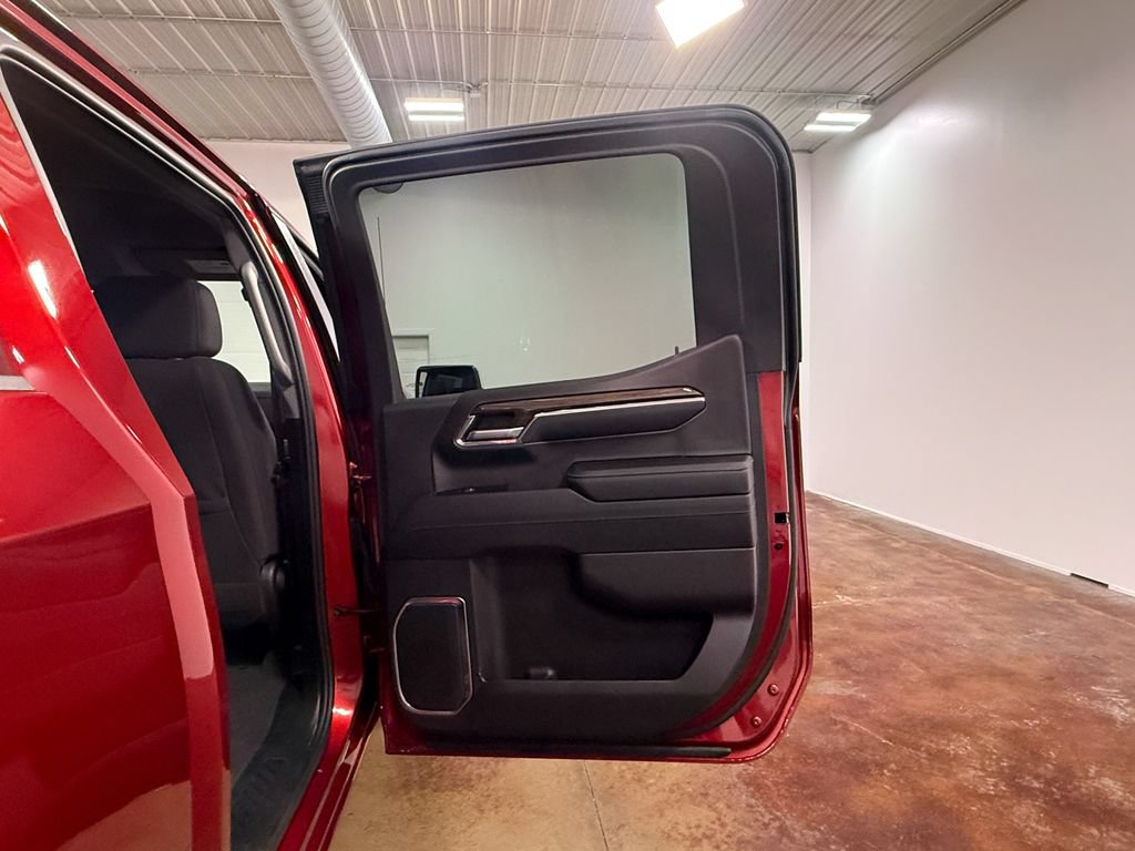Used 2023 Chevrolet Silverado 1500 LT AWD/4WD image 65
