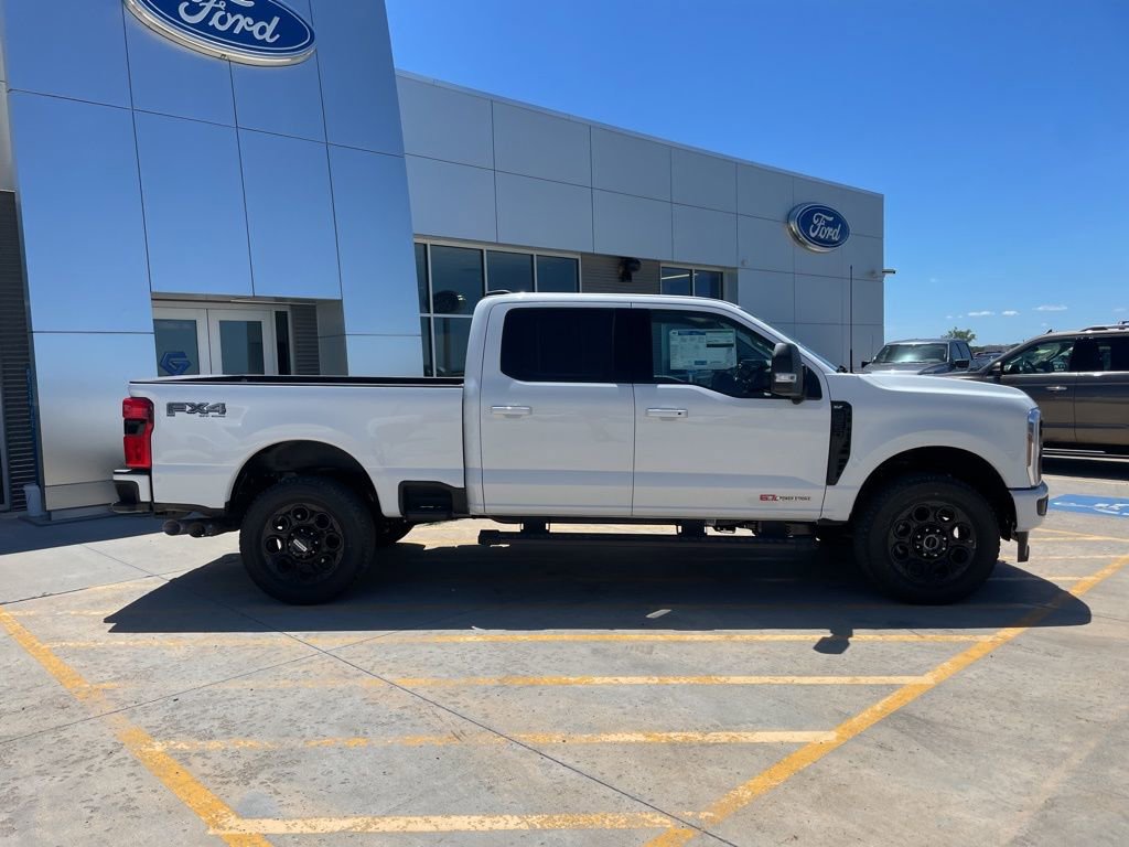 New 2025 Ford F250 XLT w/ Black Appearance Package image 11