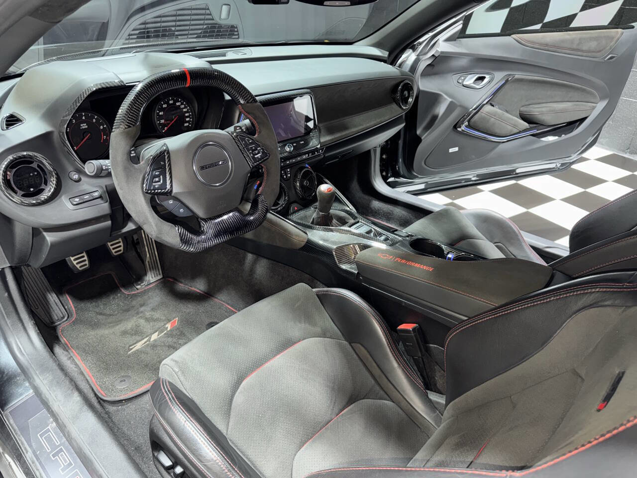 Used 2017 Chevrolet Camaro ZL1 image 2