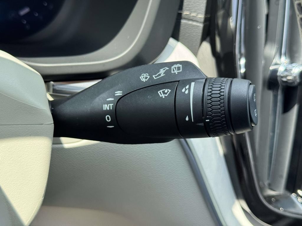 Certified 2026 Volvo XC60 B5 Ultra w/ Climate Package AWD/4WD image 22