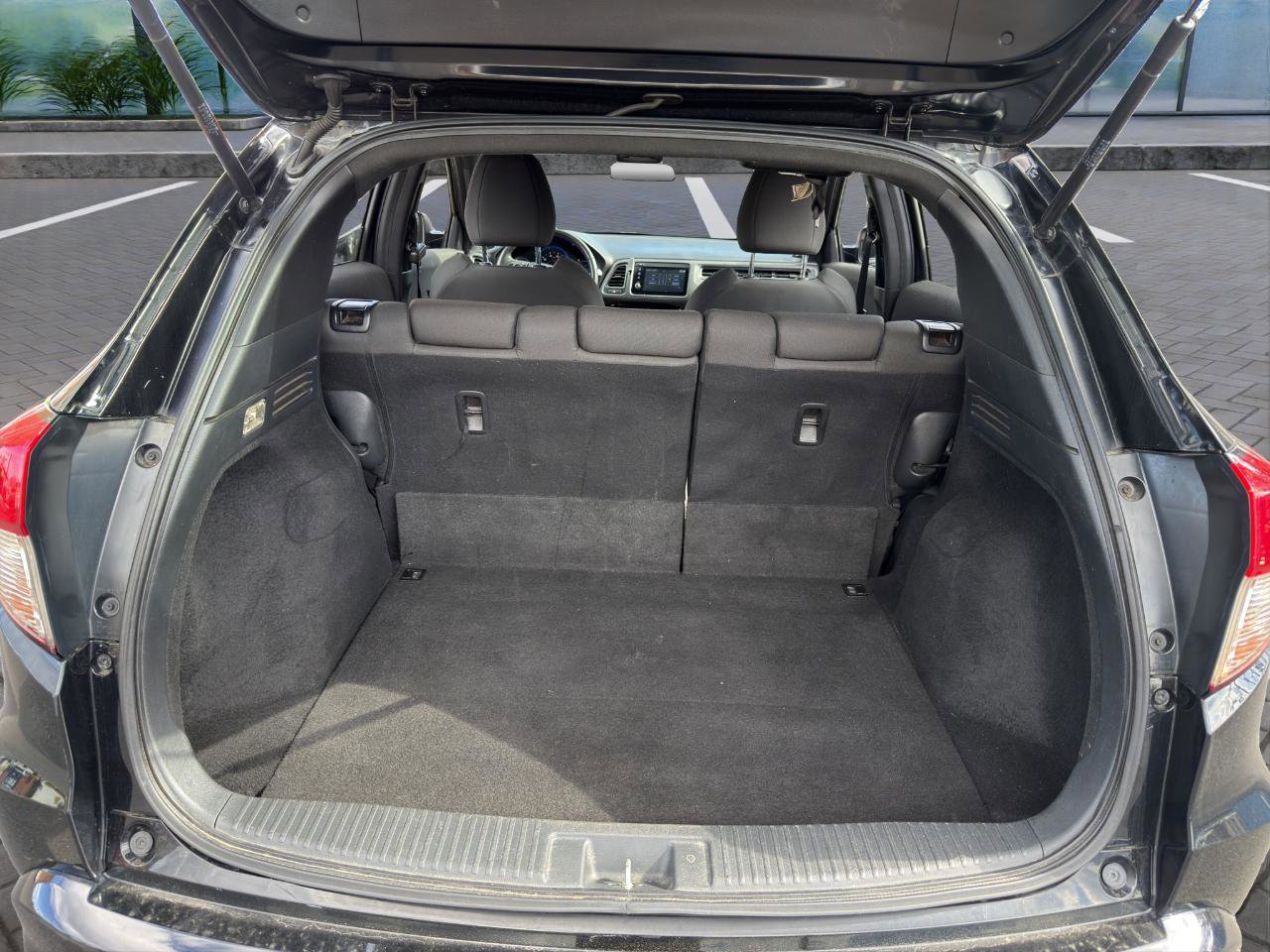 Used 2021 Honda HR-V Sport image 20