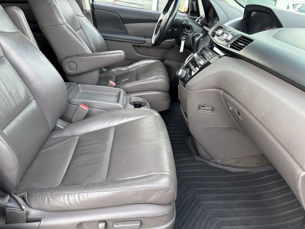 Used 2011 Honda Odyssey Touring image 31