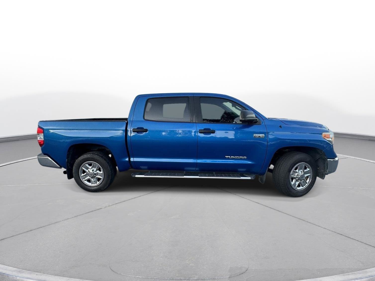 Used 2017 Toyota Tundra SR5 w/ SR5 Upgrade Package RWD image 5