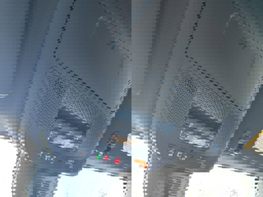 New 2025 Chevrolet Equinox ACTIV w/ Safety and Technology Package image 21