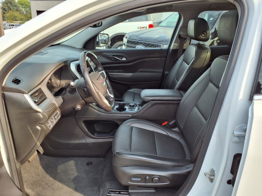 Used 2022 GMC Acadia SLT w/ Technology Package image 12