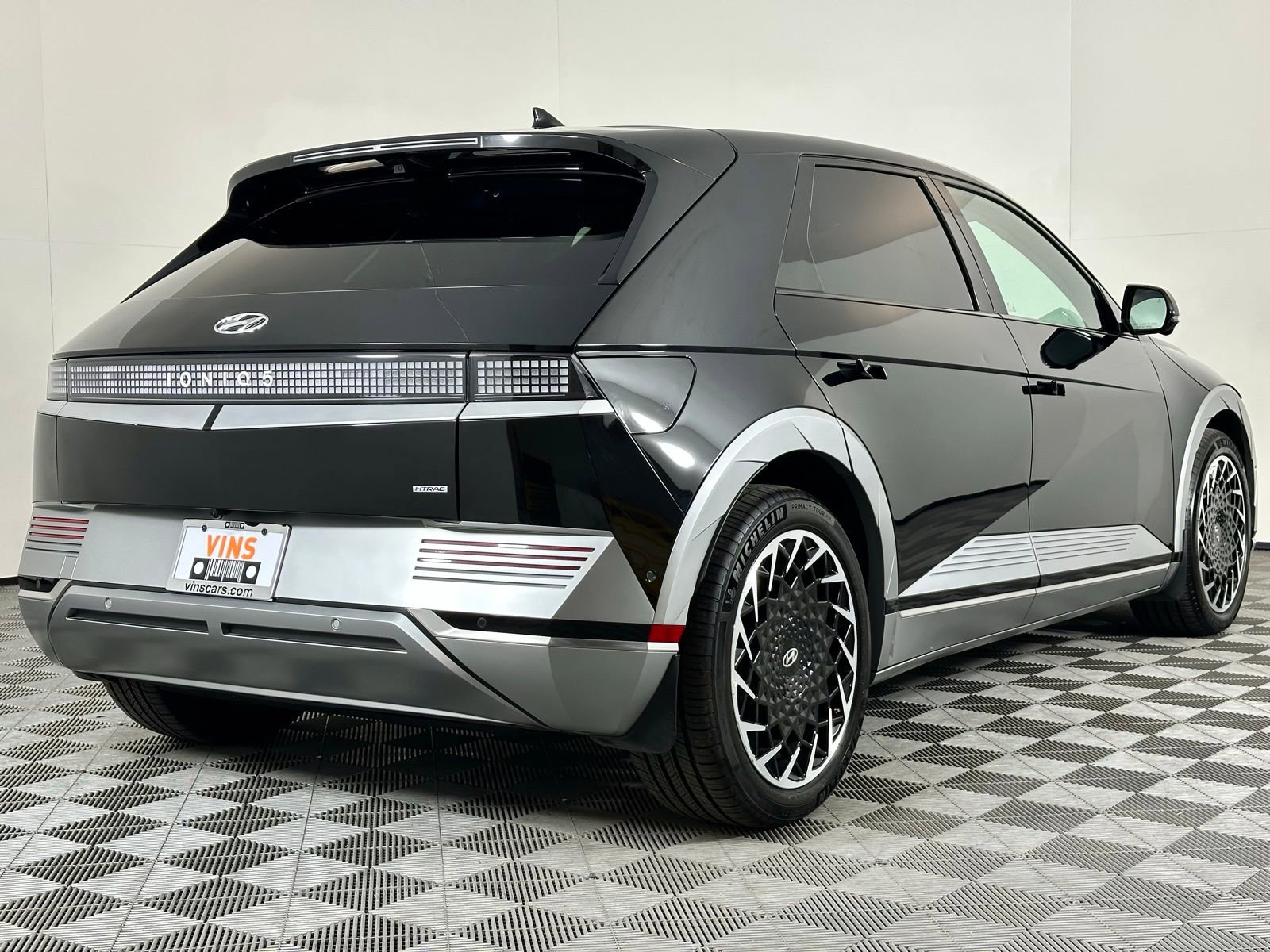 Used 2024 Hyundai Ioniq 5 Limited image 4