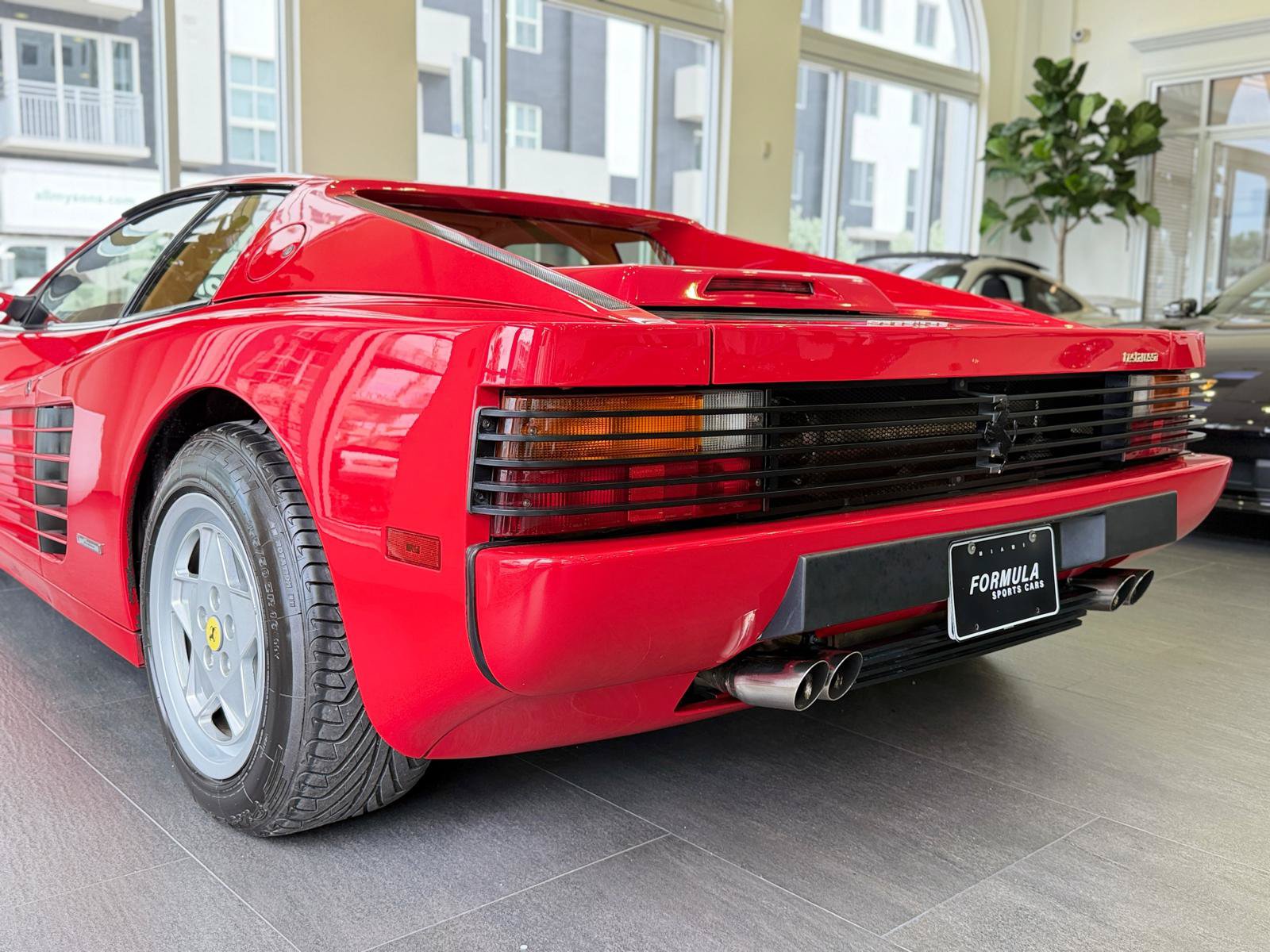 Used 1990 Ferrari Testarossa RWD image 33